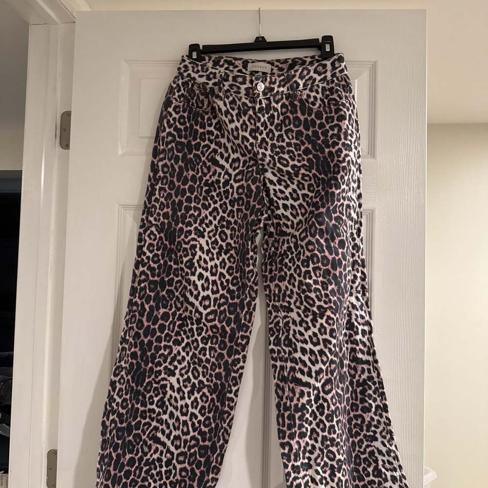 PacSun Casey low rise baggy 25 leopard